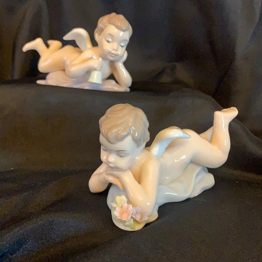 Set of Grandeur Noel Hand Painted glazed Porcelain cherubs / angels